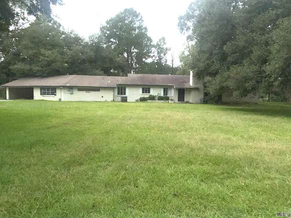 2.8 Acres of Residential Land with Home for Sale in Baker, Louisiana