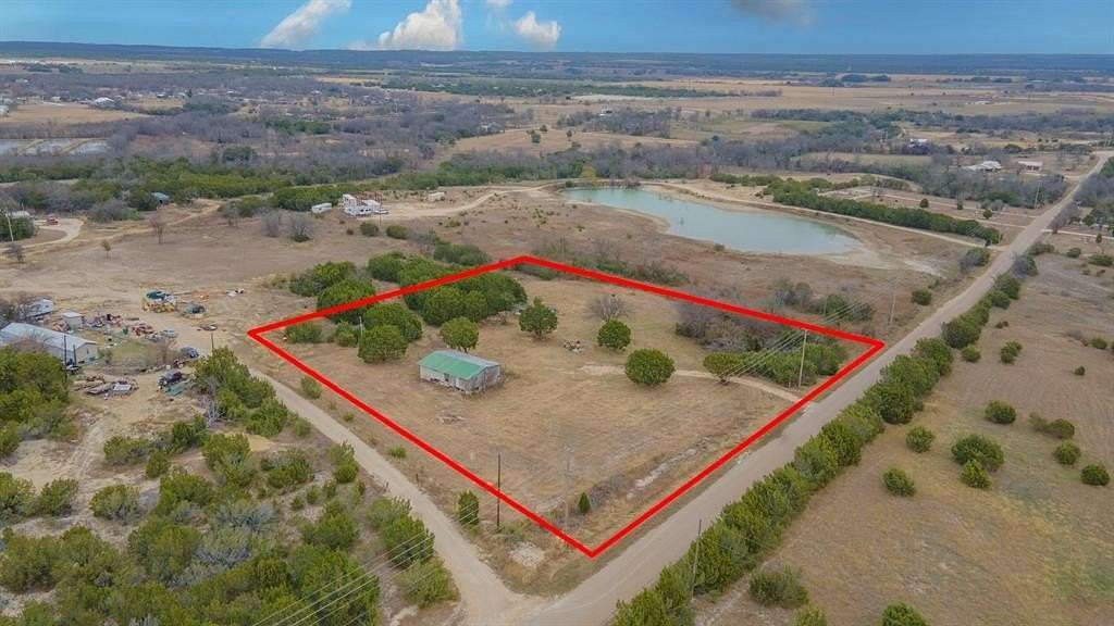 3.05 Acres of Land for Sale in Walnut Springs, Texas