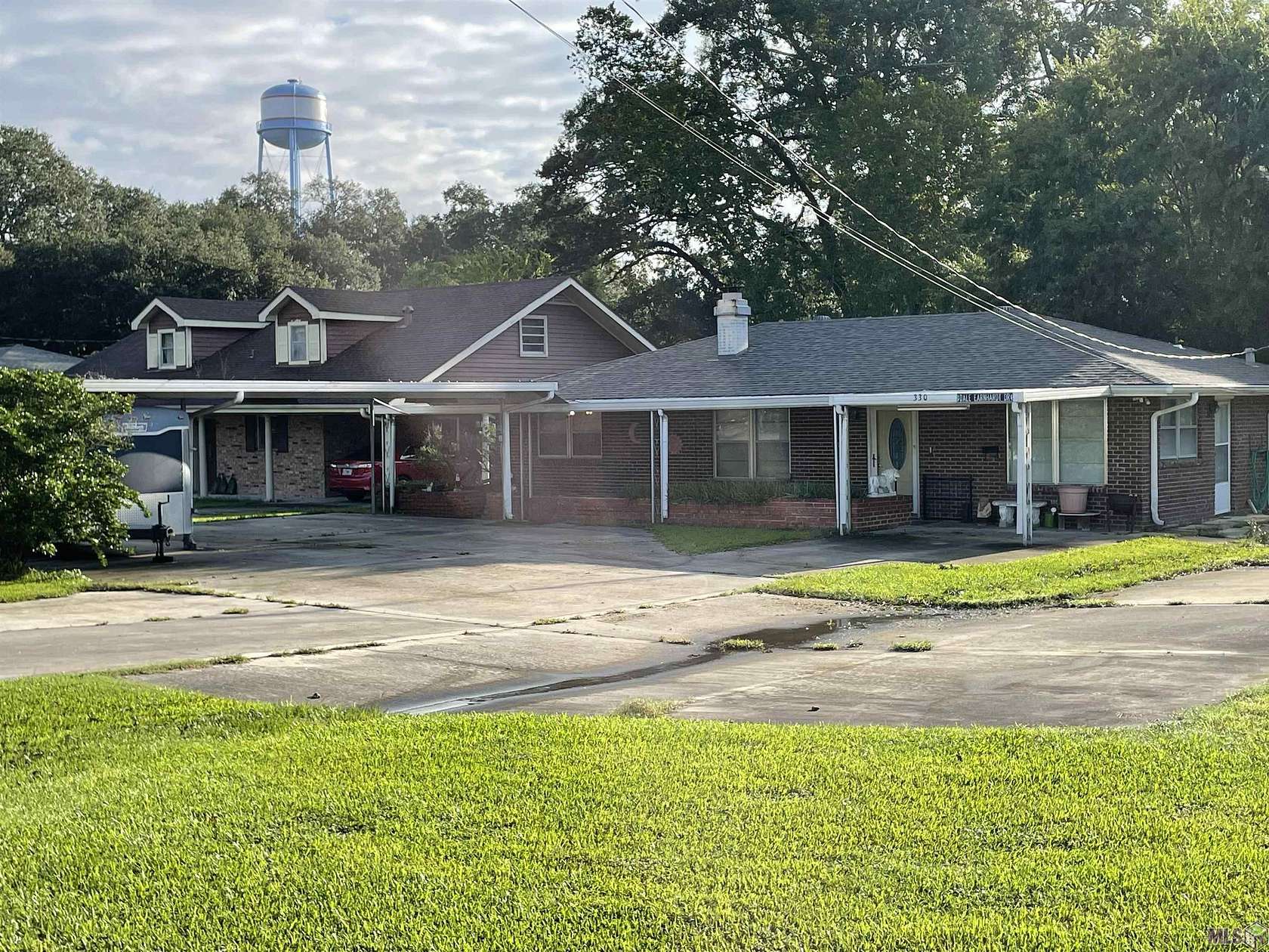 4.3 Acres of Residential Land with Home for Sale in Gonzales, Louisiana