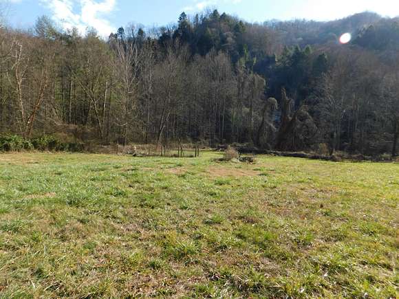 5.27 Acres of Residential Land for Sale in Evarts, Kentucky