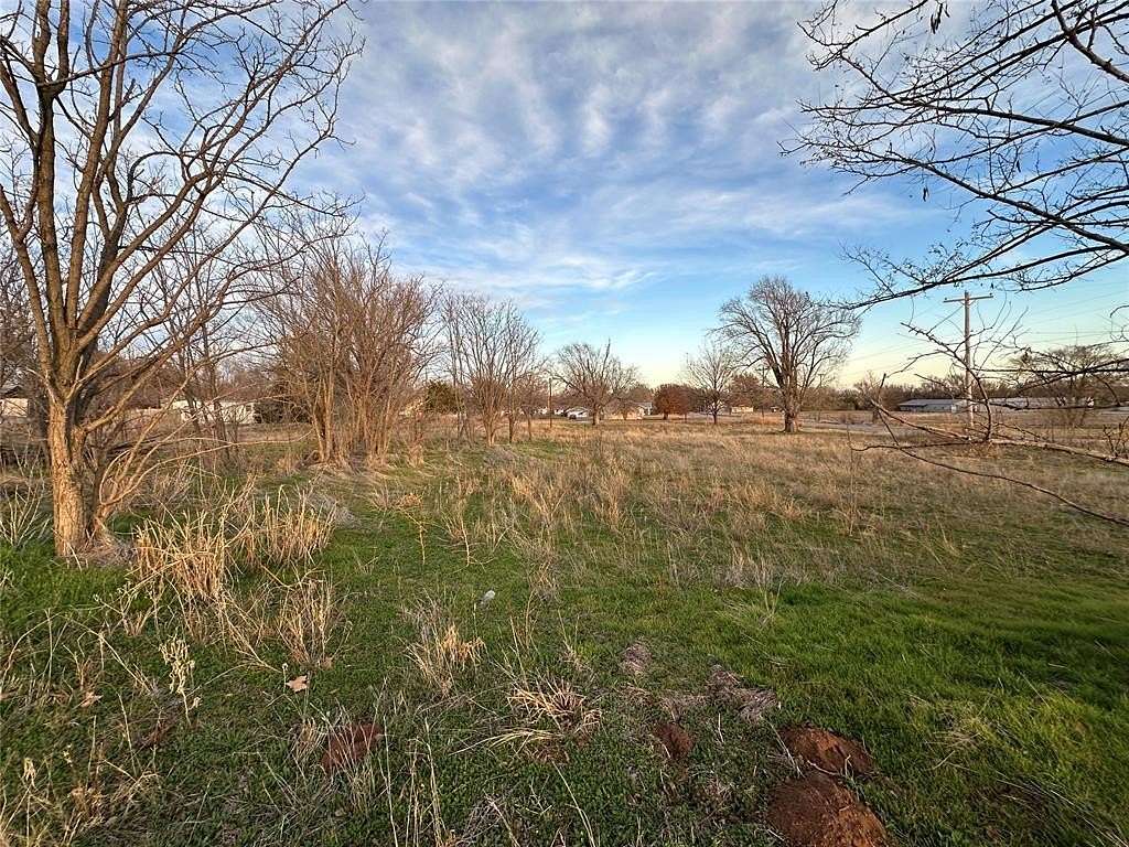 1 Acre of Residential Land for Sale in Mangum, Oklahoma