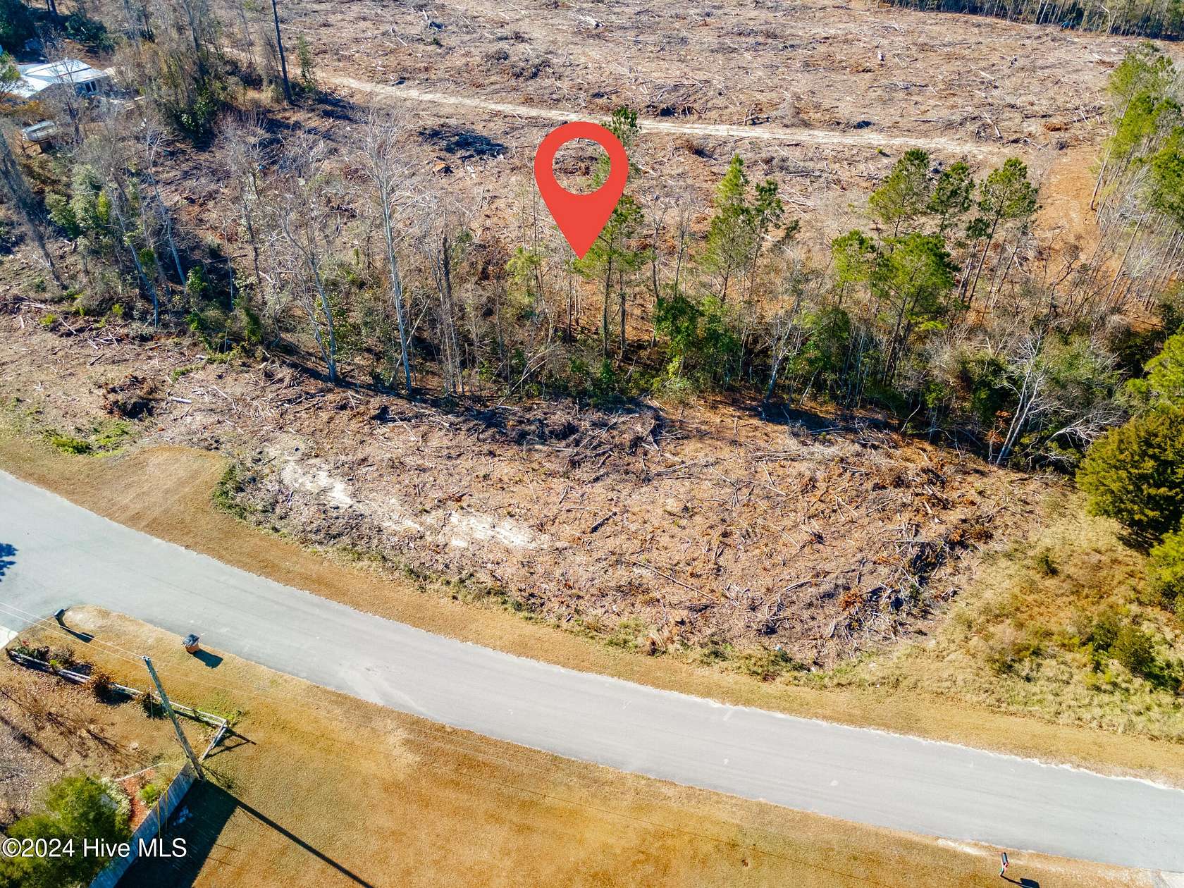 1.35 Acres of Residential Land for Sale in Hubert, North Carolina