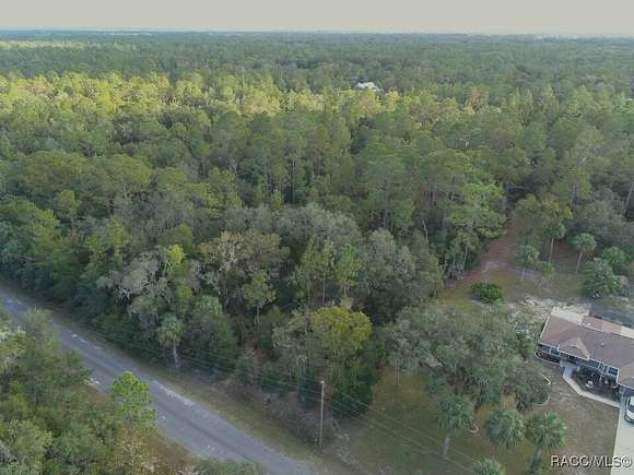 1.25 Acres of Residential Land for Sale in Crystal River, Florida