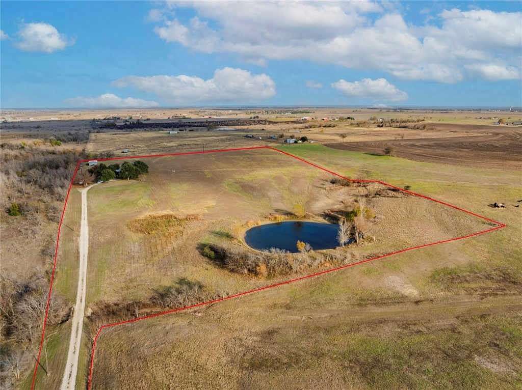 14.603 Acres of Land with Home for Sale in Taylor, Texas