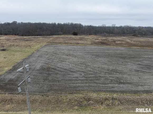 6 Acres of Residential Land for Sale in Petersburg, Illinois