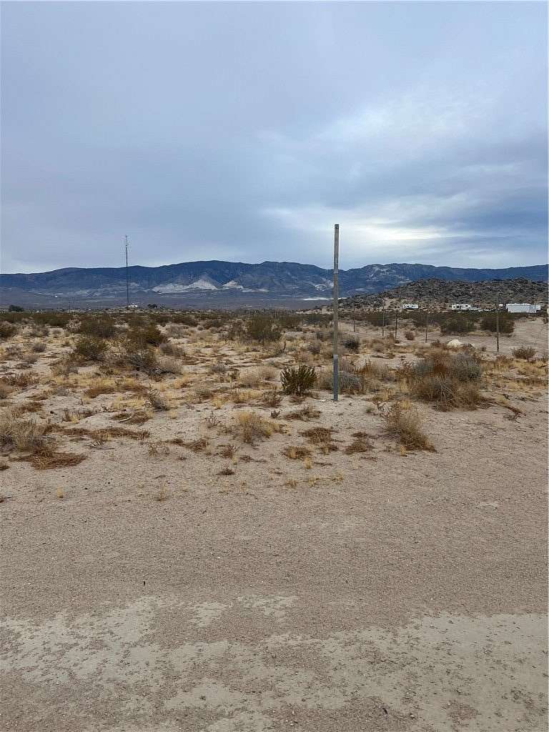 4.79 Acres of Land for Sale in Lucerne Valley, California