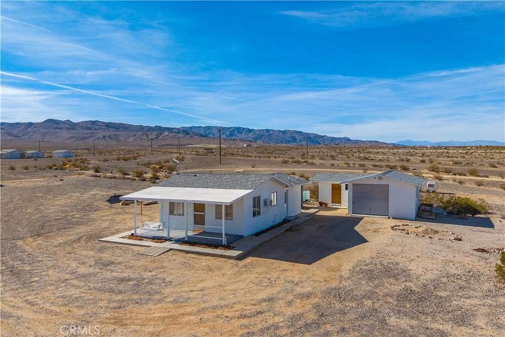 2.5 Acres of Residential Land with Home for Sale in Twentynine Palms, California