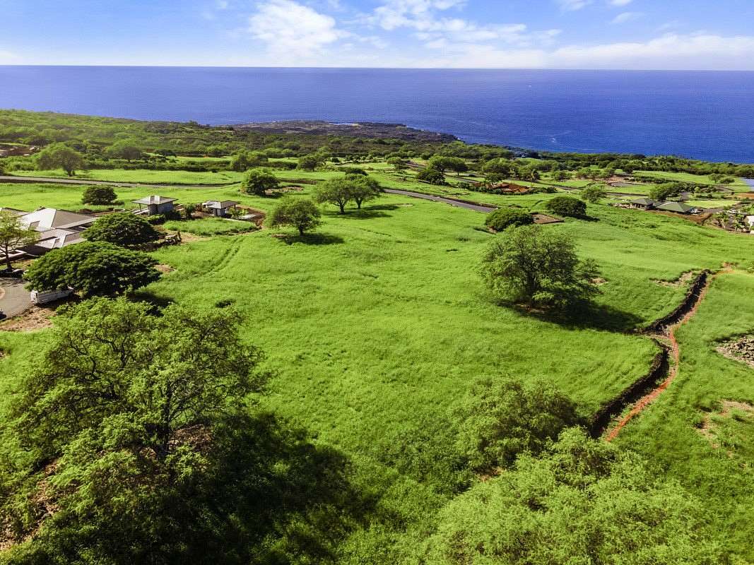 1 Acre of Residential Land for Sale in Captain Cook, Hawaii