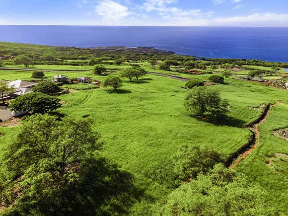 1 Acre of Residential Land for Sale in Captain Cook, Hawaii