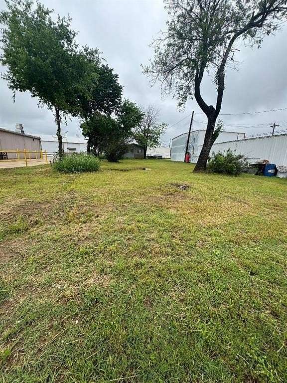 0.115 Acres of Commercial Land for Sale in Mineral Wells, Texas