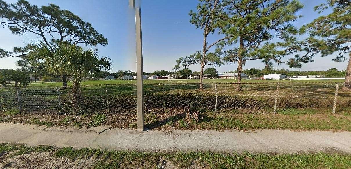 1.25 Acres of Land for Sale in Lake Wales, Florida