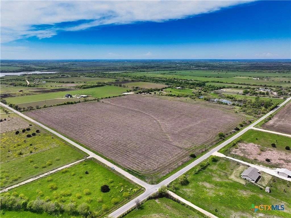 6.775 Acres of Residential Land for Sale in Troy, Texas