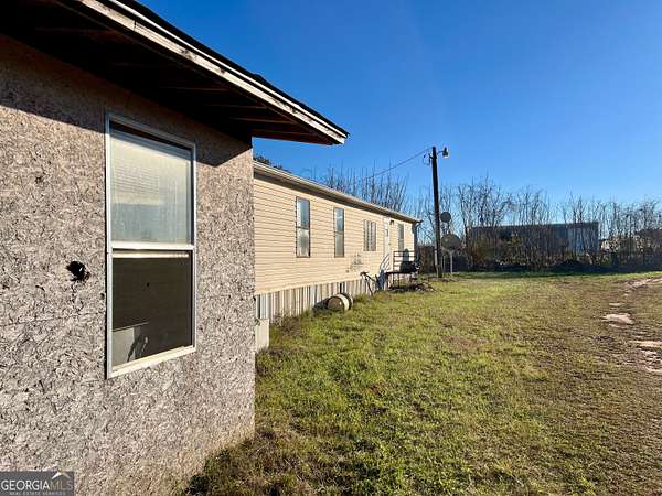 17 Acres of Land with Home for Sale in Americus, Georgia