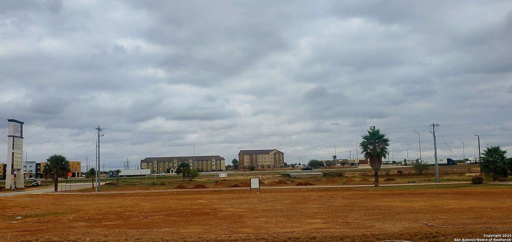 1 Acre of Commercial Land for Sale in Cotulla, Texas