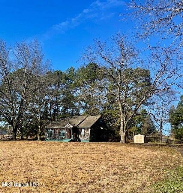 2 Acres of Residential Land with Home for Sale in Senatobia, Mississippi