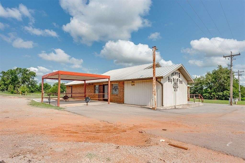 2.51 Acres of Improved Commercial Land for Sale in Purcell, Oklahoma