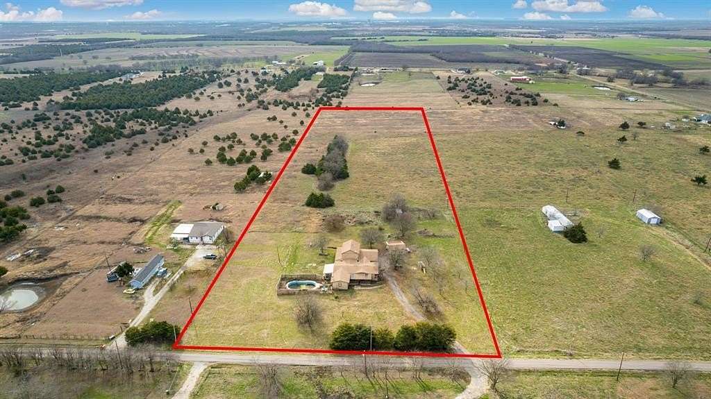 10.158 Acres of Land with Home for Sale in Greenville, Texas