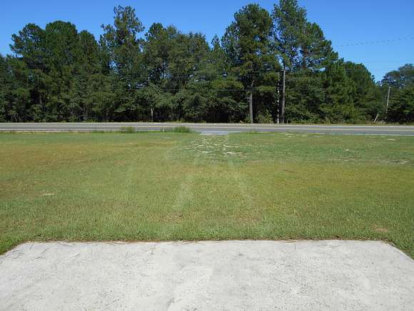 Center Front Yard