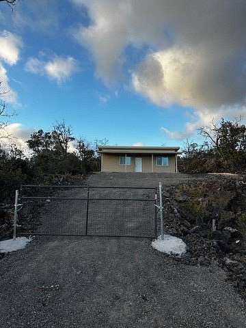 1 Acre of Residential Land with Home for Sale in Hawaiian Ocean View, Hawaii