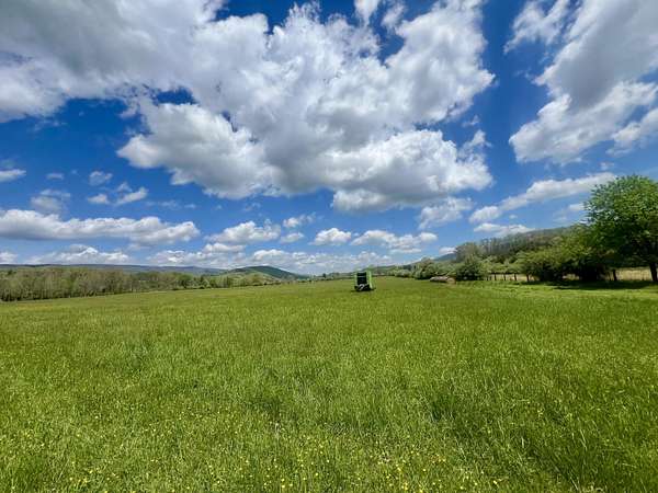 10.6 Acres of Recreational Land for Sale in New Castle, Virginia