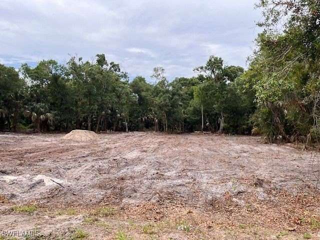 1.01 Acres of Residential Land for Sale in Alva, Florida