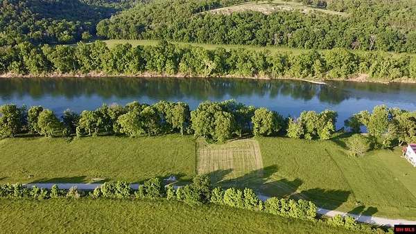 0.81 Acres of Residential Land for Sale in Norfork, Arkansas