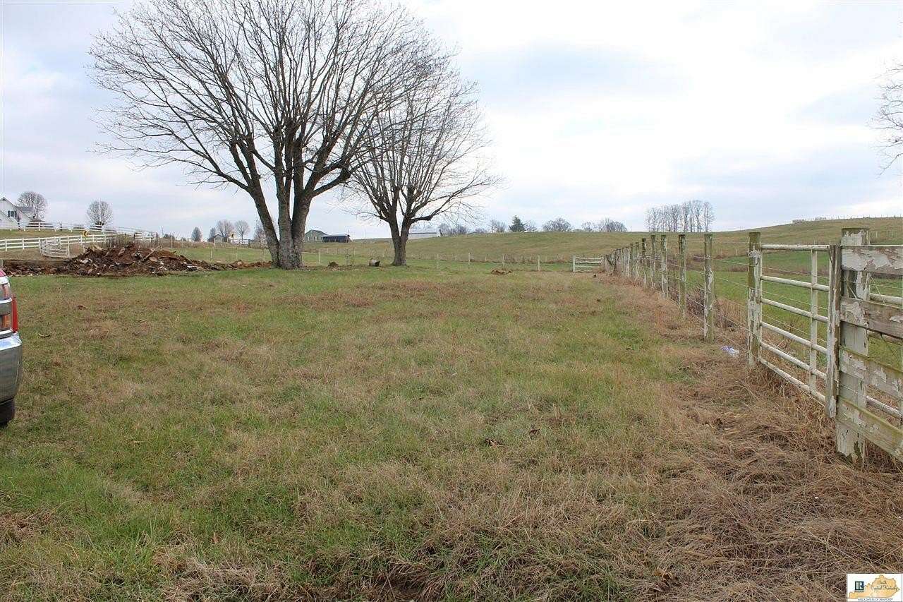 17 Acres of Land for Sale in Tompkinsville, Kentucky