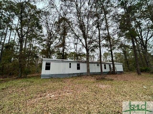 2.5 Acres of Residential Land with Home for Lease in Ellabell, Georgia