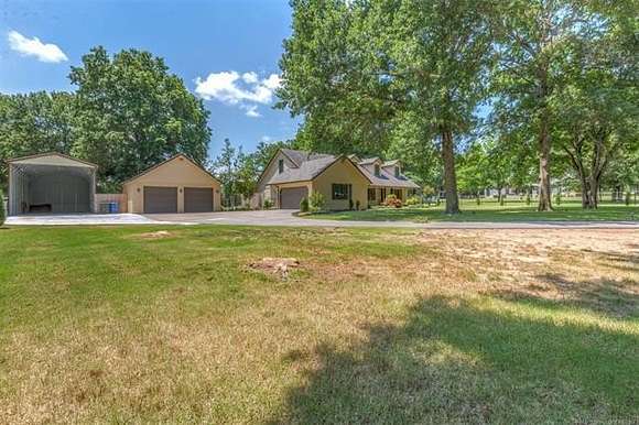 2.399 Acres of Residential Land with Home for Sale in Broken Arrow, Oklahoma