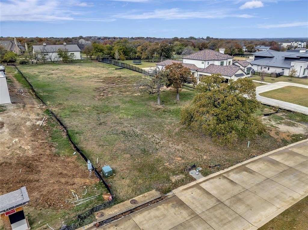 1.01 Acres of Land for Sale in Southlake, Texas