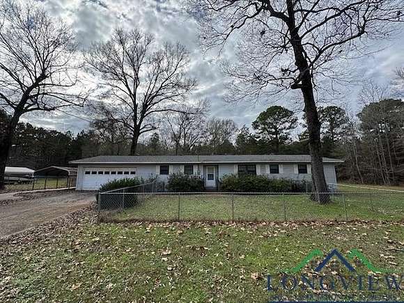 3.7 Acres of Residential Land with Home for Sale in Marshall, Texas