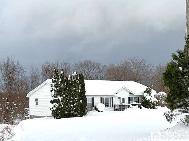 2.5 Acres of Residential Land with Home for Sale in Fredonia, New York