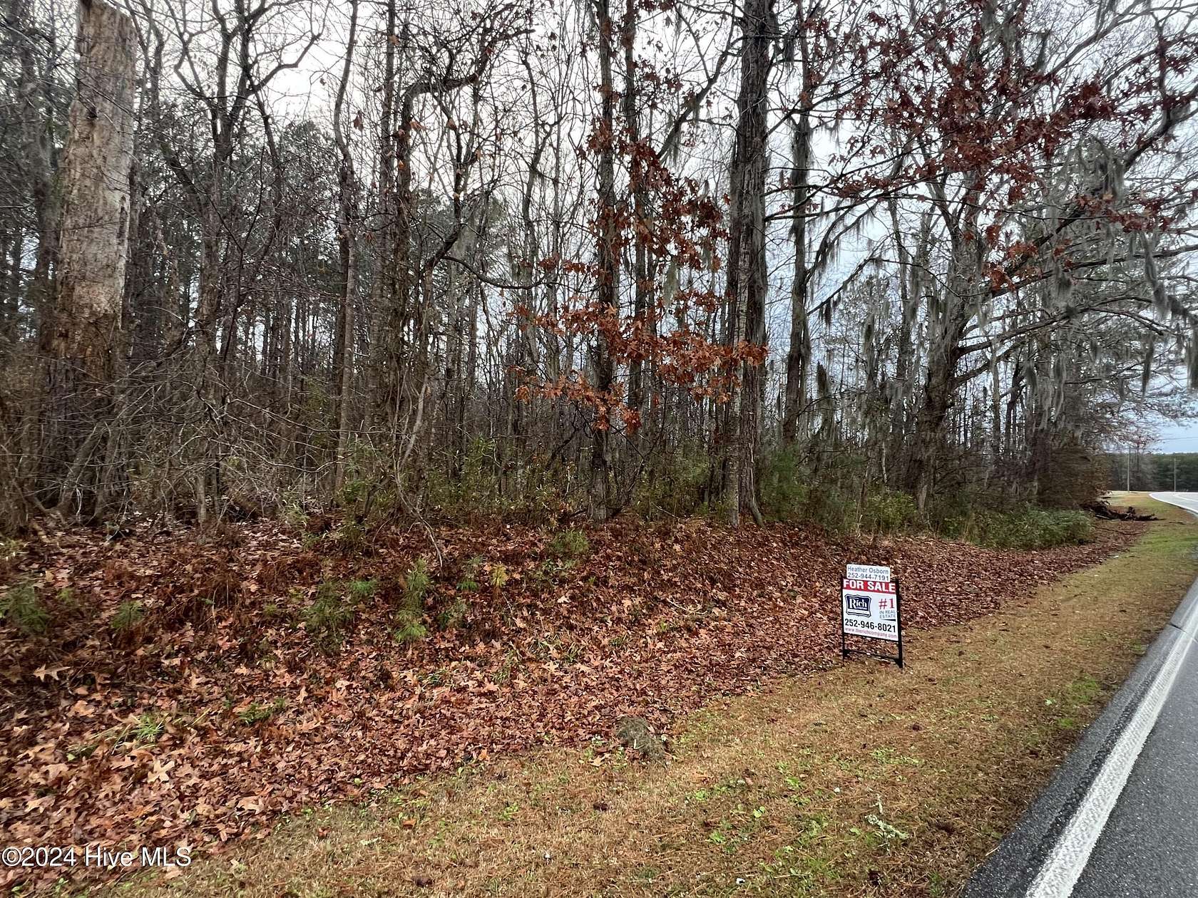 1.02 Acres of Residential Land for Sale in Blounts Creek, North Carolina