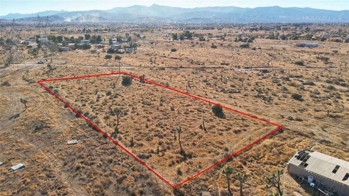 1.1 Acres of Land for Sale in Phelan, California