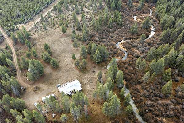 20 Acres of Land with Home for Sale in Gilchrist, Oregon