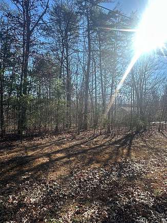 1.05 Acres of Residential Land for Sale in Sparta, Tennessee