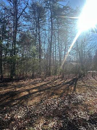 1 Acre of Residential Land for Sale in Sparta, Tennessee