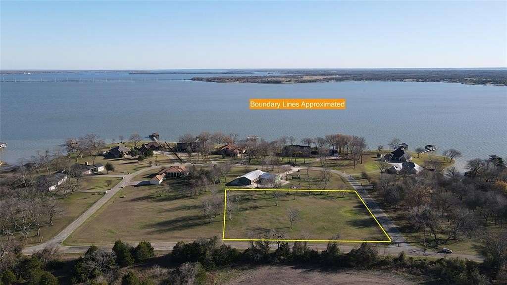 1.25 Acres of Residential Land for Sale in Kerens, Texas