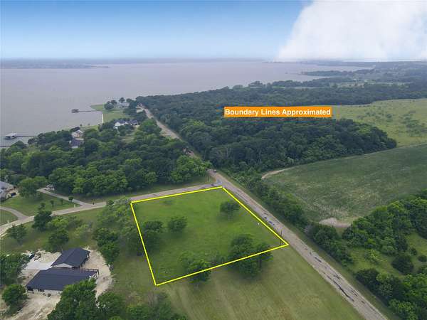 1.25 Acres of Residential Land for Sale in Kerens, Texas