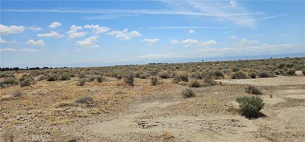 2.5 Acres of Land for Sale in Rosamond, California