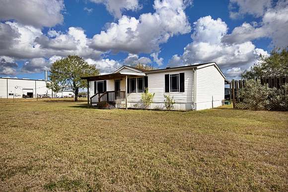 20 Acres of Agricultural Land with Home for Sale in Robstown, Texas