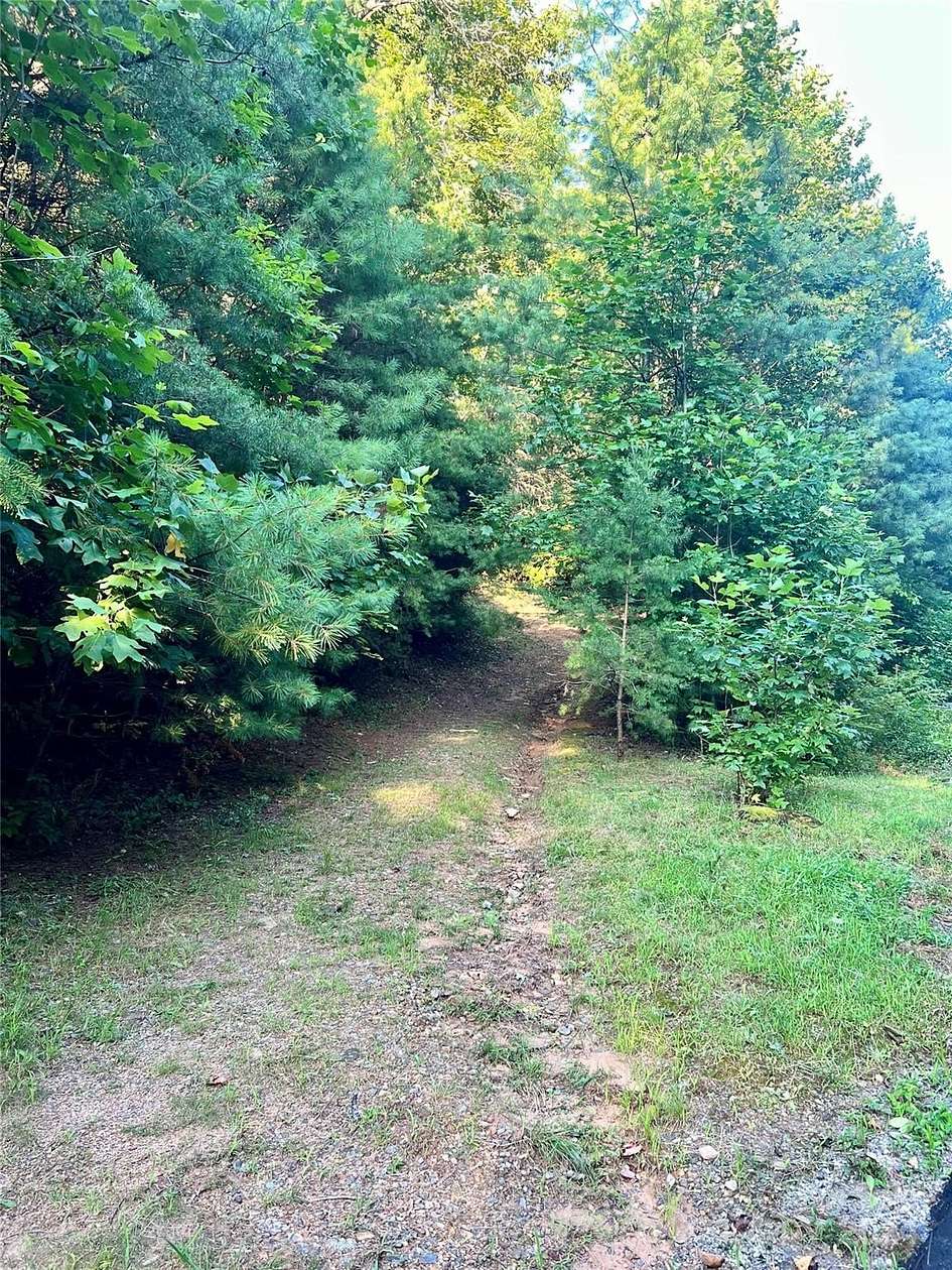 5.46 Acres of Residential Land for Sale in Lake Toxaway, North Carolina