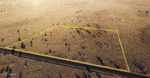 10 Acres of Residential Land for Sale in Snowflake, Arizona