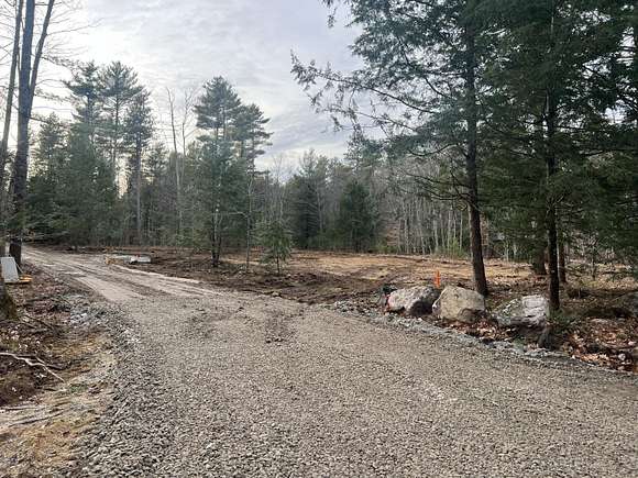 1 Acre of Residential Land for Sale in North Yarmouth Town, Maine