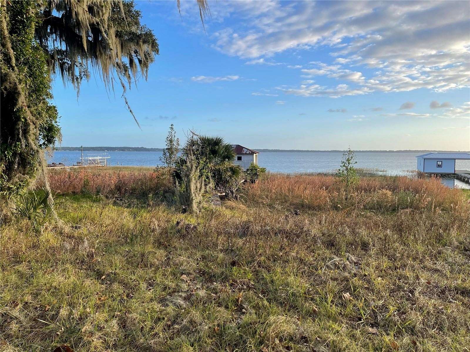 1.82 Acres of Residential Land for Sale in Ocklawaha, Florida