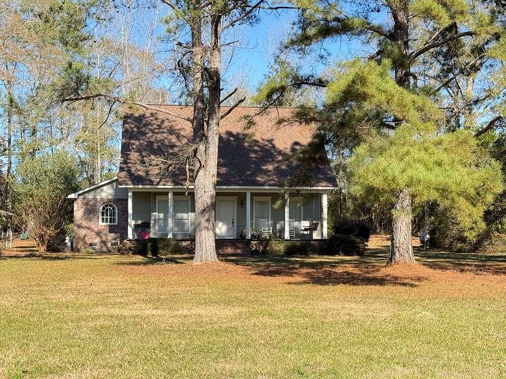 2 Acres of Residential Land with Home for Sale in Silver Creek, Mississippi