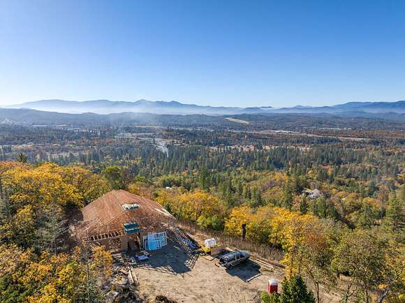 5.87 Acres of Residential Land for Sale in Grants Pass, Oregon