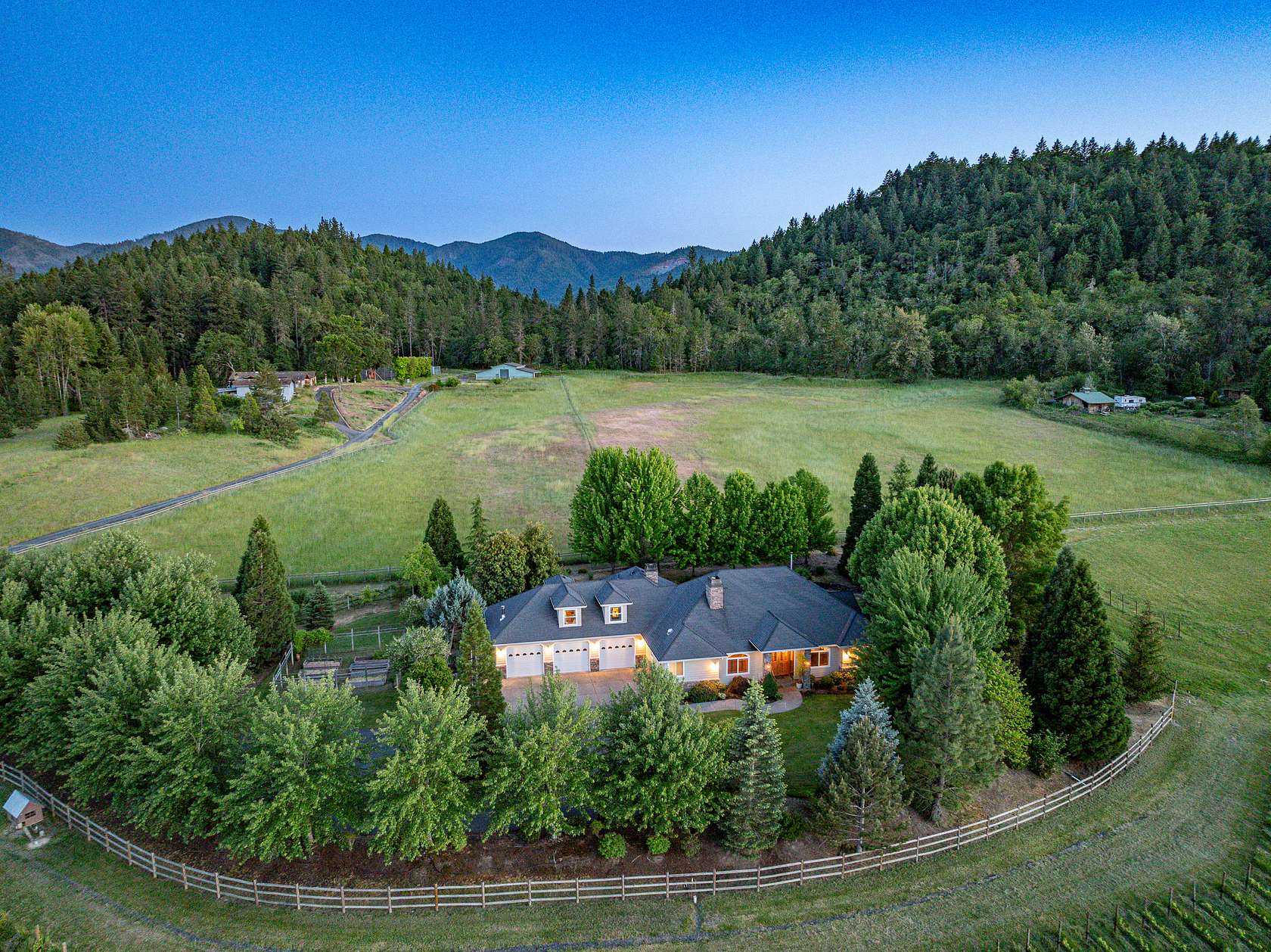 17.6 Acres of Land with Home for Sale in Grants Pass, Oregon