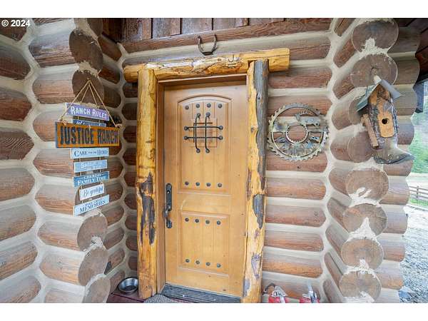 466 Acres of Land for Sale in Imnaha, Oregon