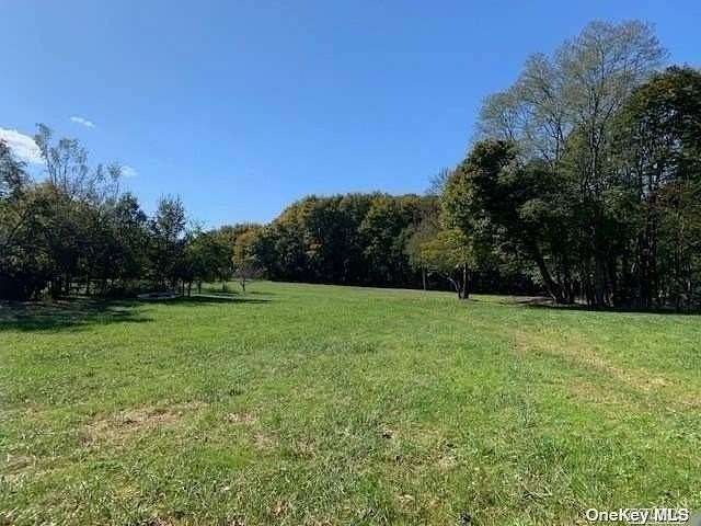 2.4 Acres of Mixed-Use Land for Sale in Mattituck, New York